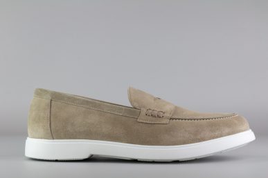 Carlo Beige