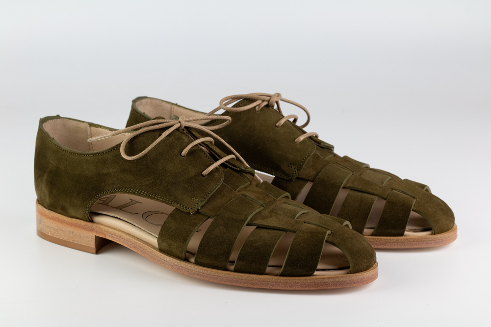 Aurora_Green-3 Sandalia cangrejera verde oliva mujer Calce