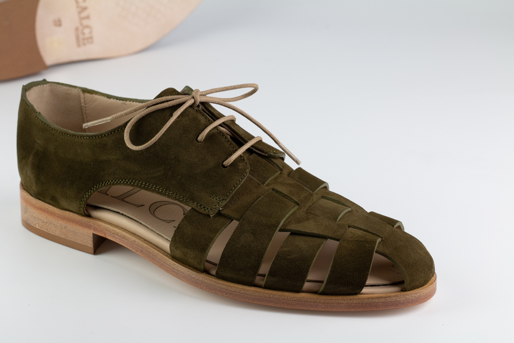 Aurora_Green-4 Sandalia cangrejera verde oliva mujer Calce